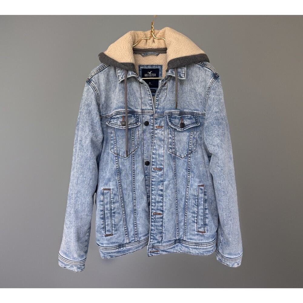 Hollister Men’s Sherpa Lined Denim Jacket Distressed Trucker Industrial Medium